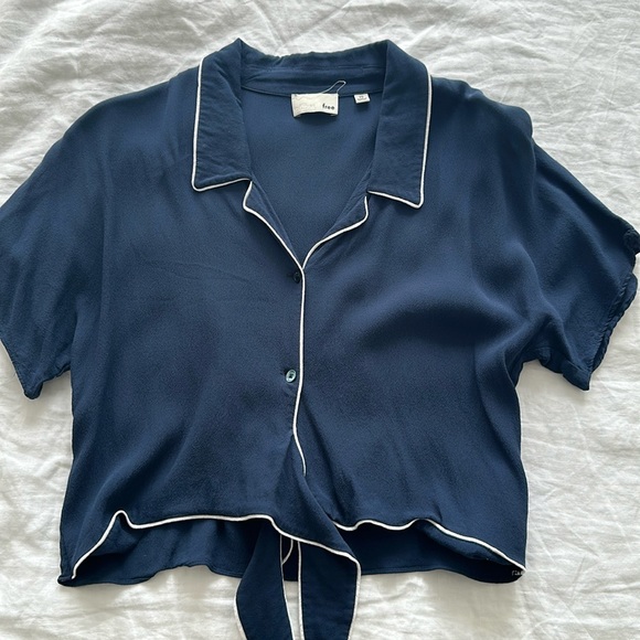 Aritzia Tops - Aritzia Wilfred Blouse, size XS, never worn
